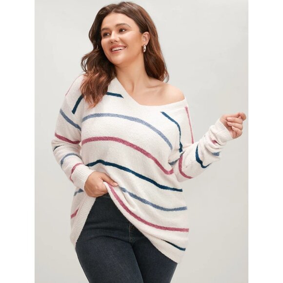 NWT BloomChic Striped Contrast Super Soft Knit V Neck Fluffy Knit Top Size 10/M - Picture 3 of 7